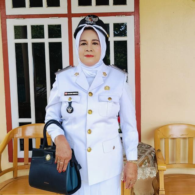 Saleha Pakaya, S.AP